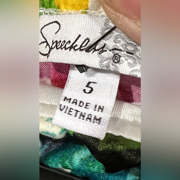 Beautiful strapless floral dress perfect for Summer or a Hawaiian Party ! - Picture 5 of 5